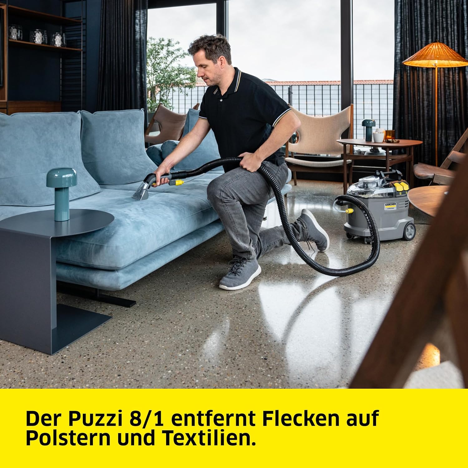 Kärcher Waschsauger Puzzi 8/1, leistungsstark, für die Reinigung von Polstern, Fleckentfernung auf textilen Flächen, inkl. ergonomischer, kurzer Polsterdüse, Schwarz