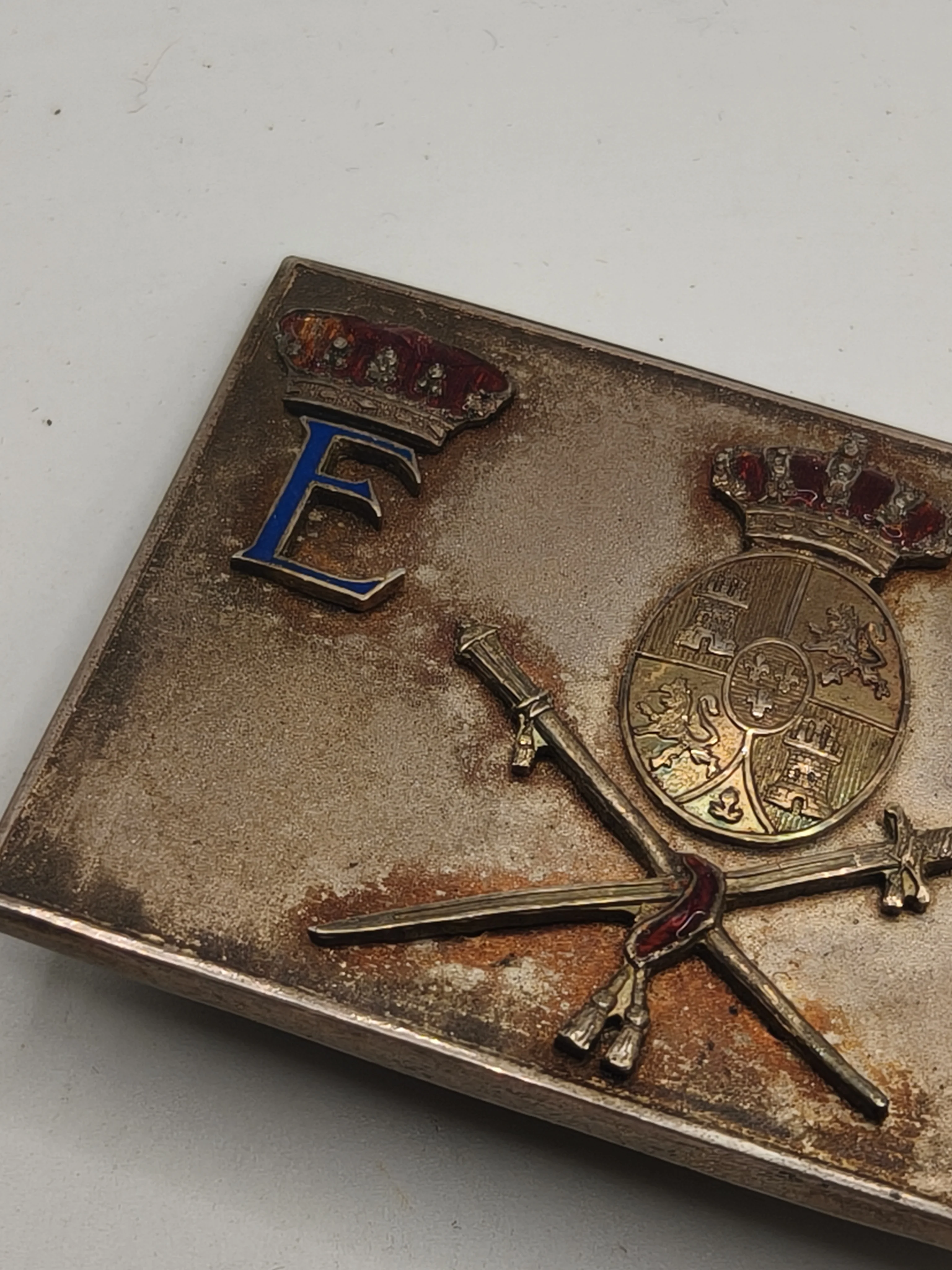 Spanish Royal House Badge, made in silver and enamels. Spain Alphonso XIII period.