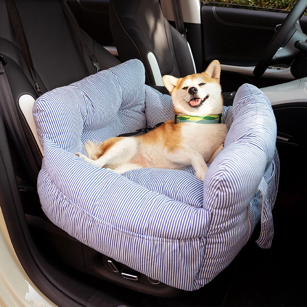 Dog Booster Car Seat �C Adjustable Harness & Semi-Enclosed Design
