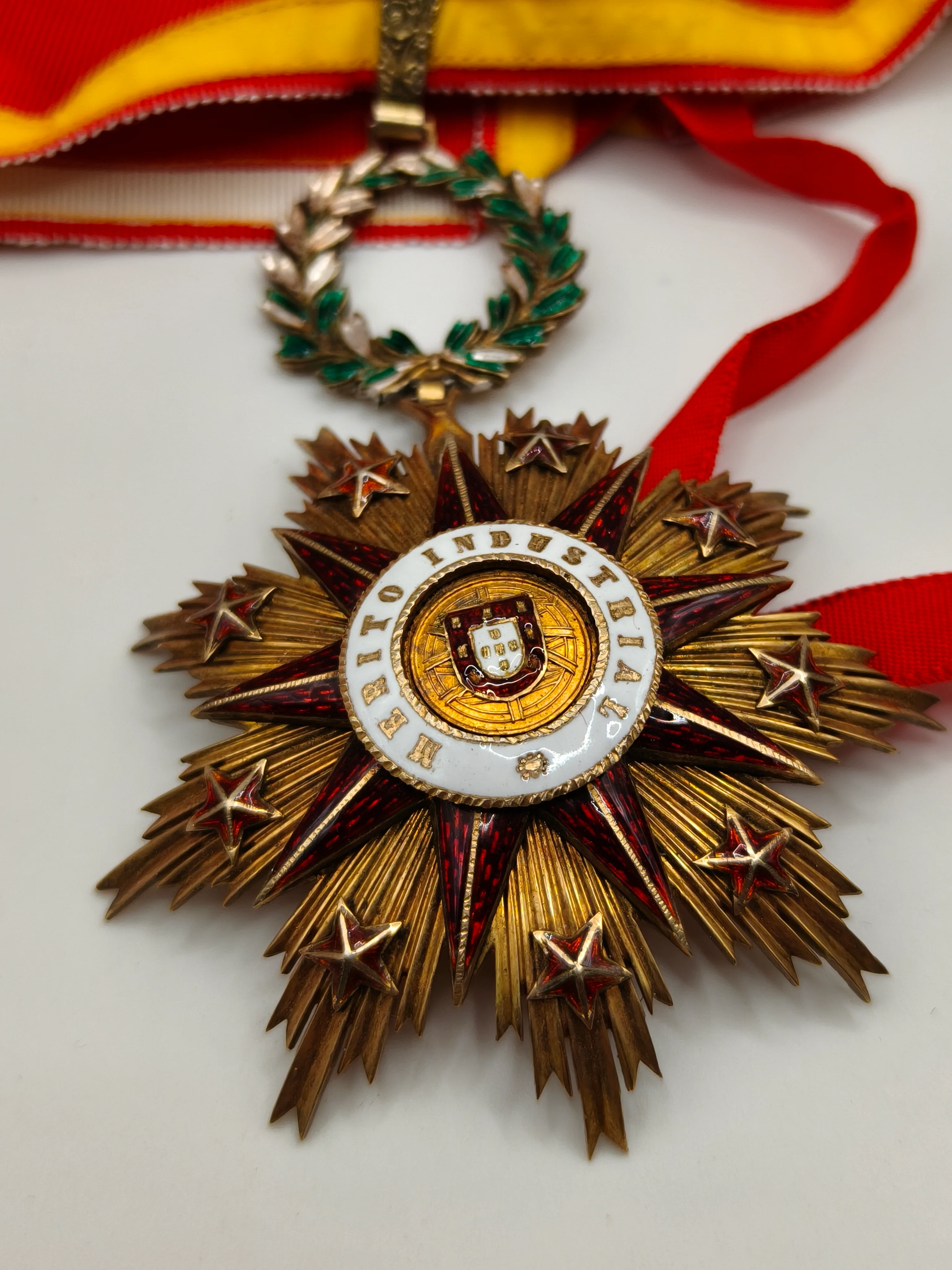 Medalla encomendador orden de m��rito industrial