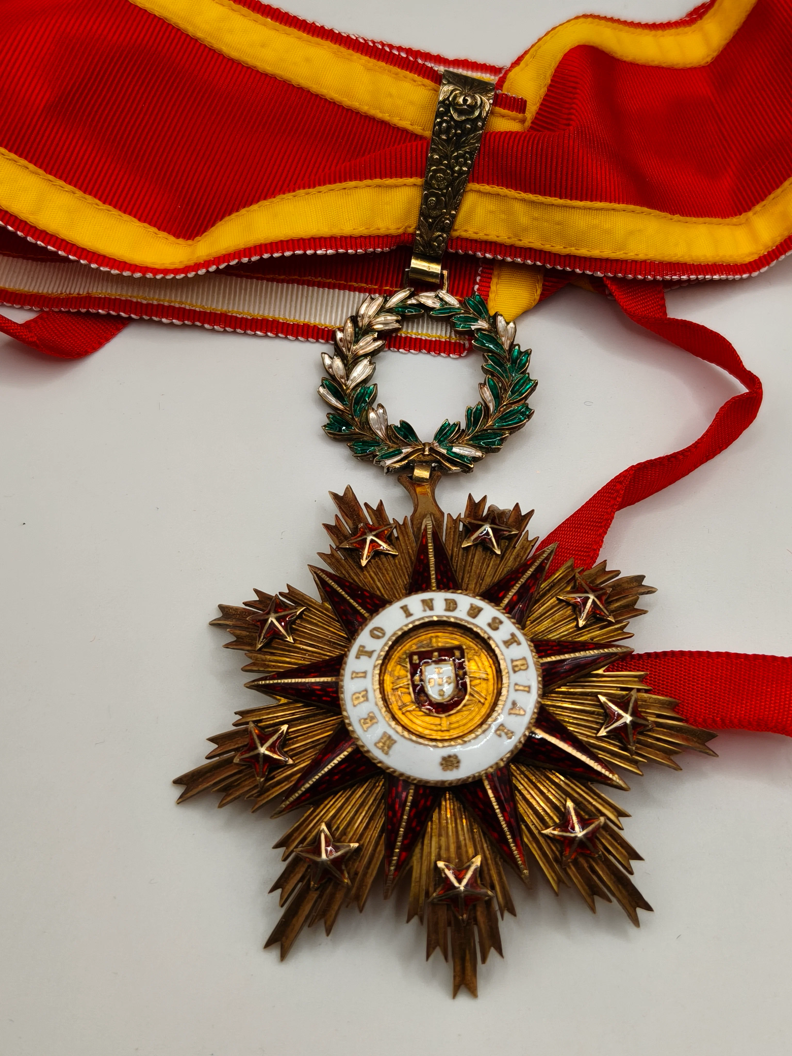 Medalla encomendador orden de m��rito industrial
