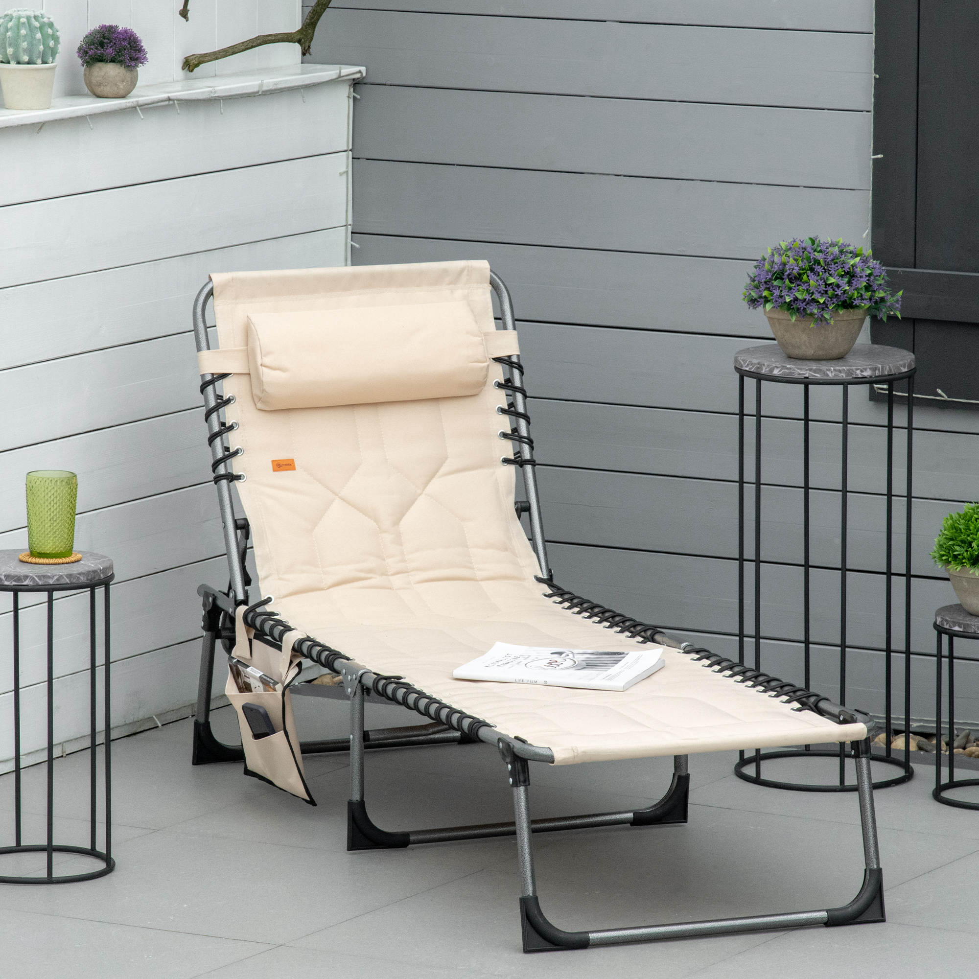 Outsunny Sonnenliege, Faltbare Gartenliege, Klappliege mit Kissen, 5-stufige Rückenlehne, Oxfordstoff, 188 x 57 x 30 cm, Beige