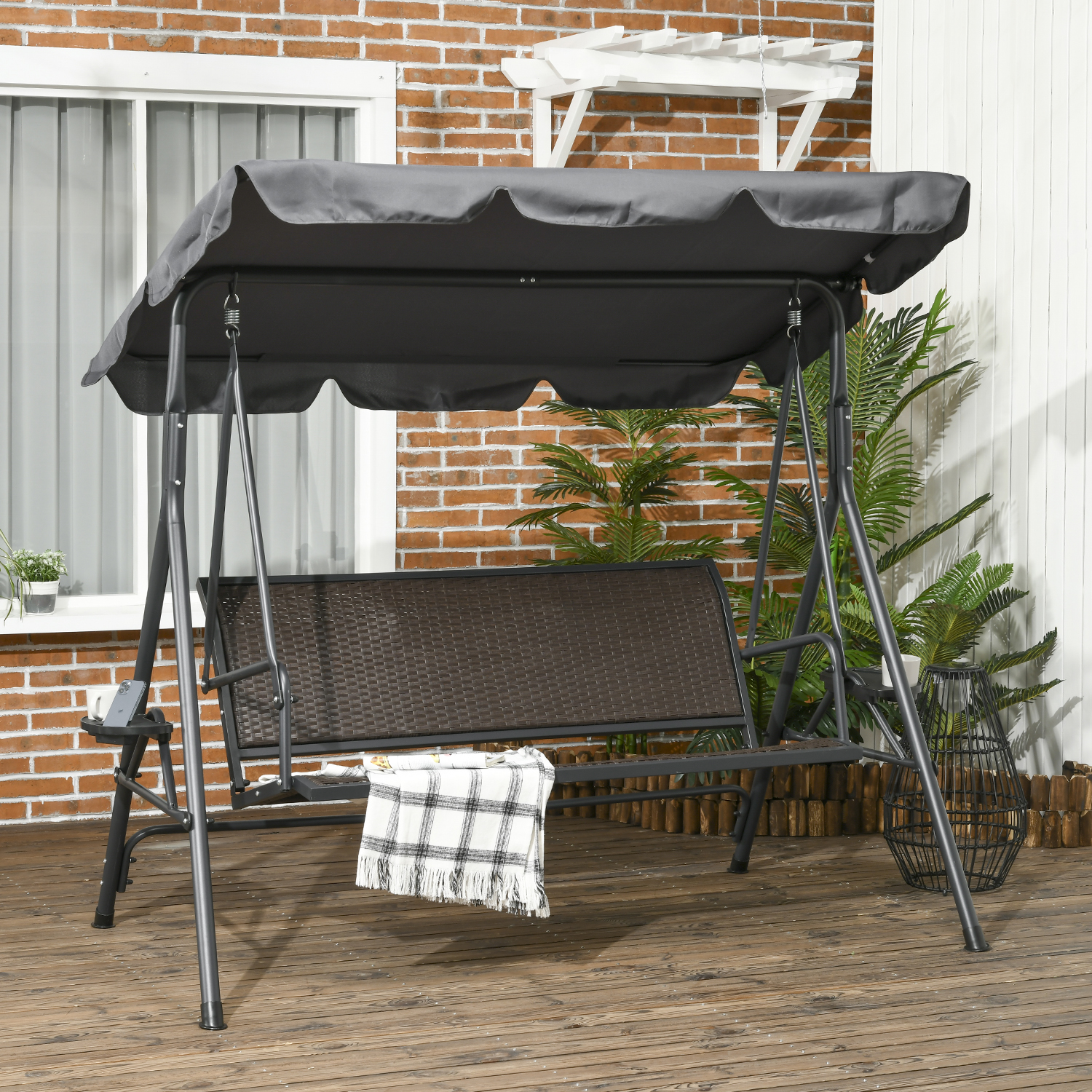 Outsunny Gartenliege 3 Sitzer mit verstellbarem Dach, Getränkehaltern und Ablageflächen, ergonomische Sitz- und Rückenlehne