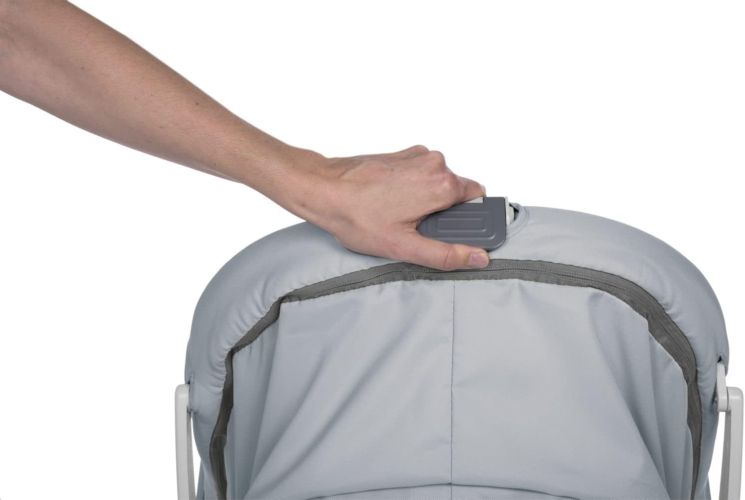 Chicco Baby Hug 4 in 1 Stubenwagen ab 0 Monate, Erhöhte Babyliege, Babybett, Hochstuhl mit Spielbogen, bis 15 kg, Verstellbare Rückenlehne, Verstellbare Höhe und 4 Räder