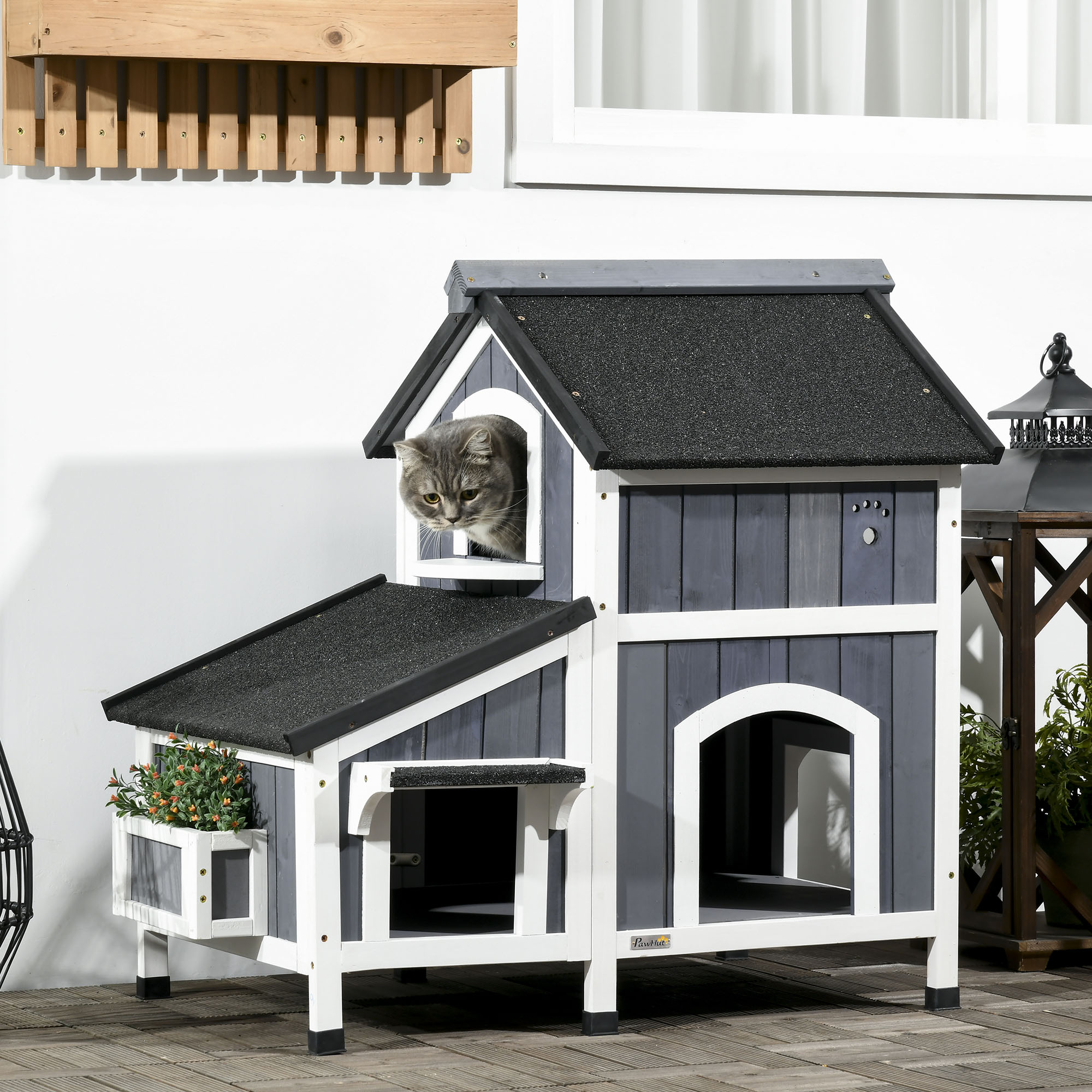 PawHut Outdoor-Katzenhaus, zweistöckig, Bodenabstand, Naturholz, Asphaltdach, grau, 96 x 65 x 85,5 cm