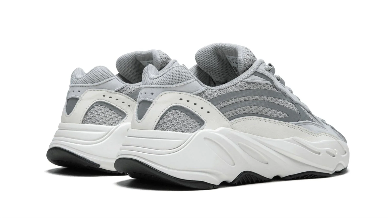 YEEZY BOOST 700 V2 