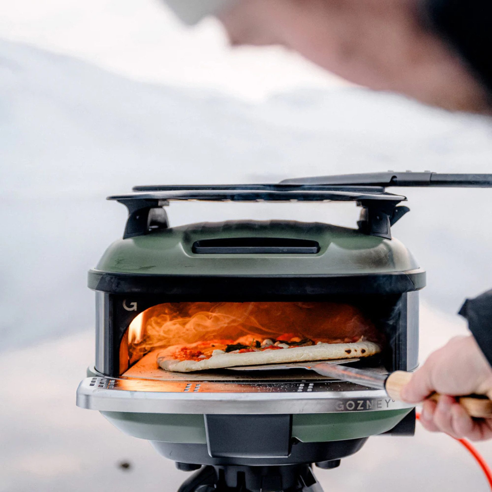Pizzaofen Gozney Tread Pizzaofen + Transporttasche + Roof Rack