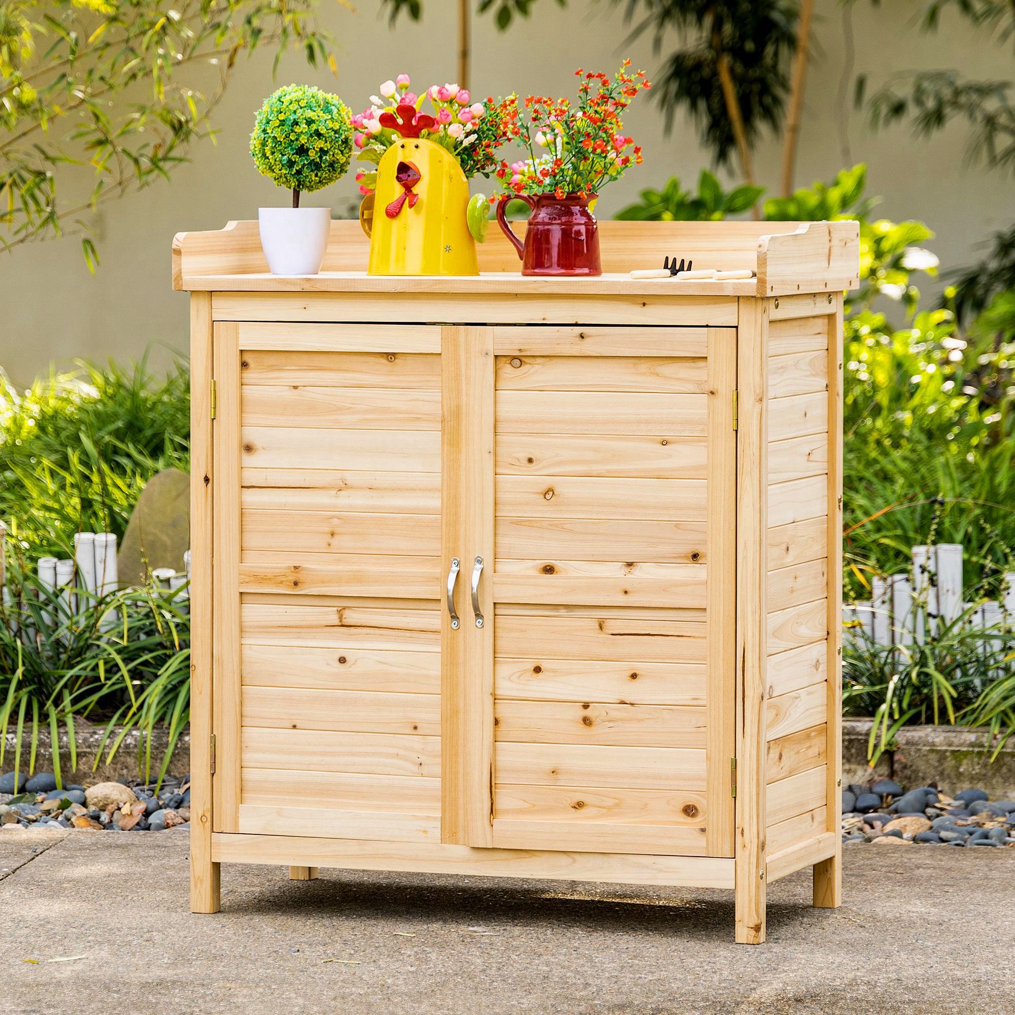 Outsunny Gartenhaus Werkzeugschuppen auf Standfuß Schrank mit Doppeltür und internem Regal aus massivem Tannenholz vorölte Maße 83L x 40B x 92H cm natur