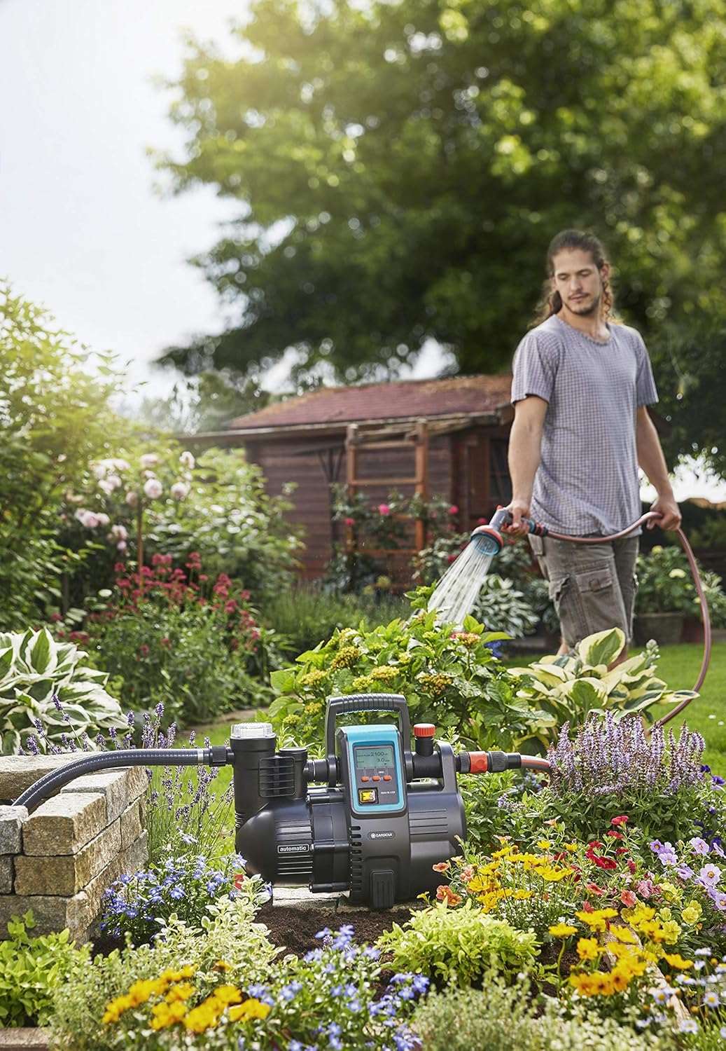 Gardena Comfort Hauswasserautomat 5000/5E LCD: Hauswasserpumpe mit LC-Display, energiesparend, Fördermenge 5000 l/h, 1300W Motor mit Thermoschutzschalter, Trockenlaufsicherung (1759-20)
