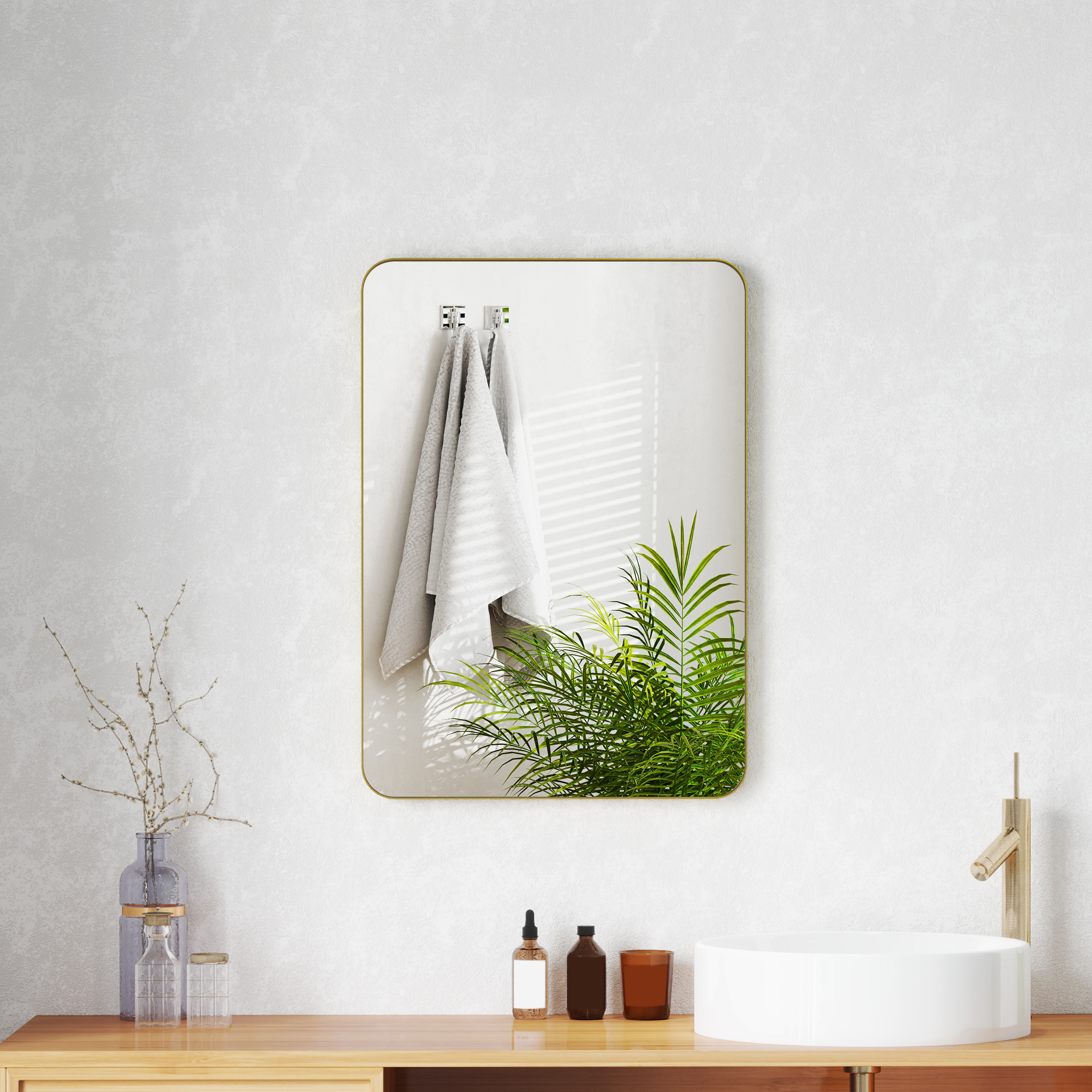 HOMCOM Wandspiegel Badezimmerspiegel rechteckig mit goldfarbenem Rahmen aus Aluminiumlegierung für Schlafzimmer, Wohnzimmer 50 x 70 cm