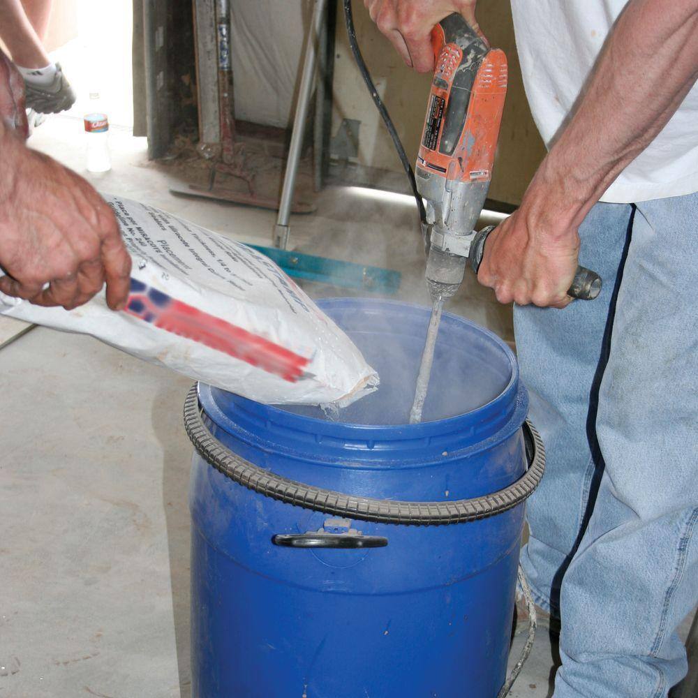 Kraft Tool 15 Gallon HDPE Mixing Barrel with Lid for Construction Materials
