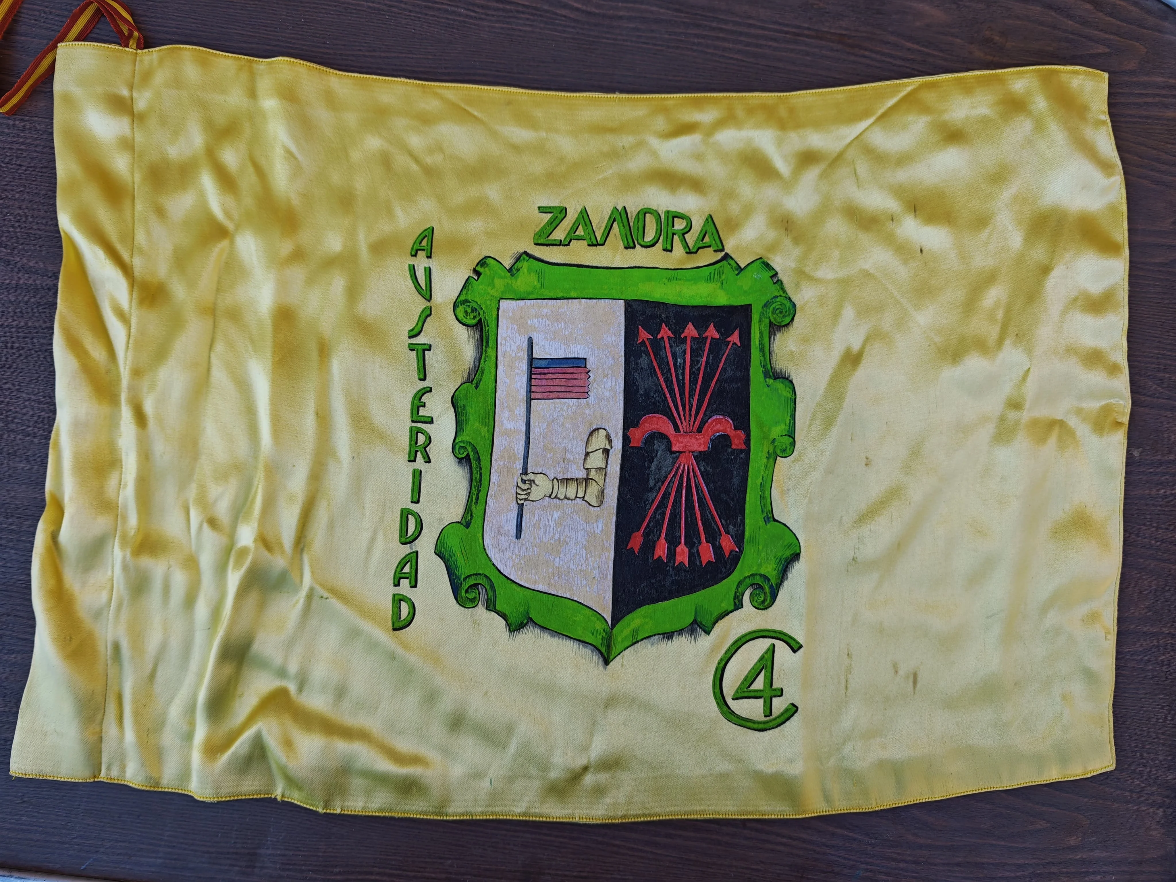 Bandera OJE Zamora. Phalanx Youth.