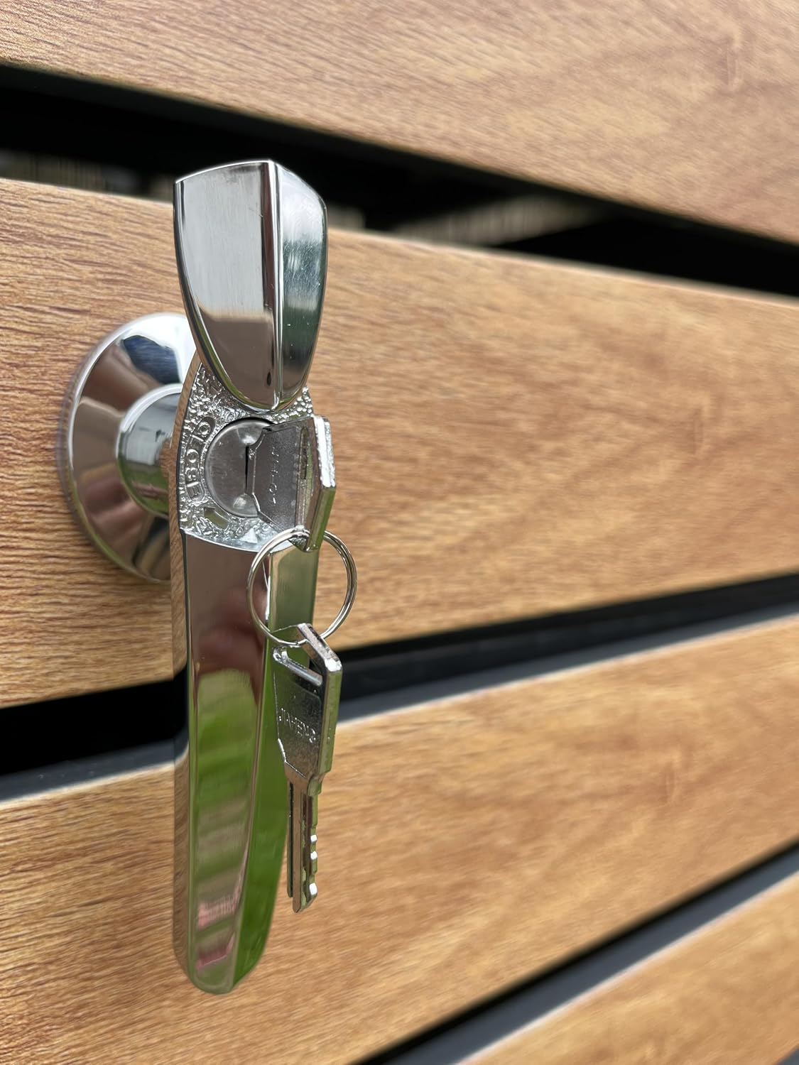 Metzler box pattumiere design antracite & effetto legno 4x240L, acciaio verniciato a polvere, struttura resistente alle intemperie