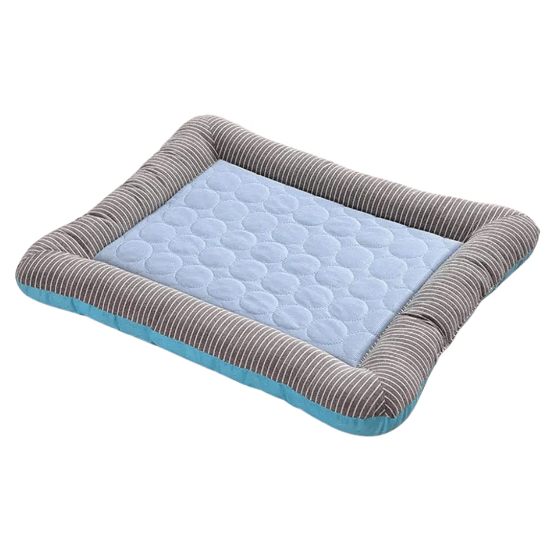 Dog Cooling Mat �C Ice Silk & Cotton with Non-Slip Base & Machine Washable