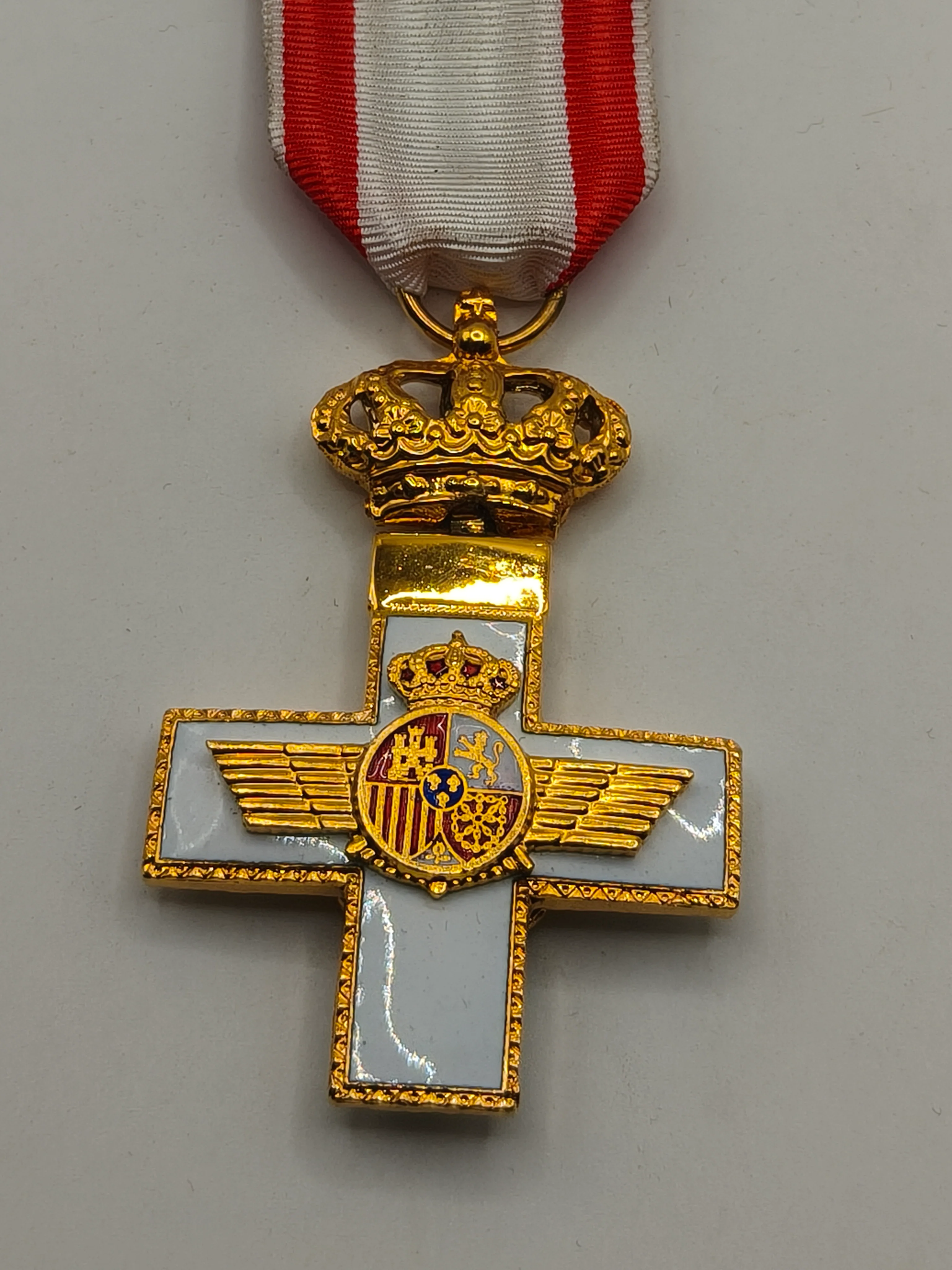 Aereal Merit Order Medal. Spain