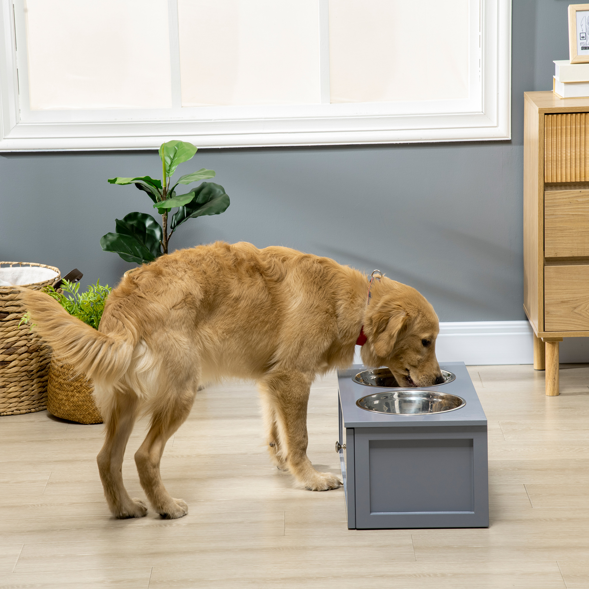 PawHut Futterstation, 2 Fressnäpfe je 2 Liter, Edelstahl, mit Schublade, für mittlere Hunde, grau, 60 x 30 x 24cm