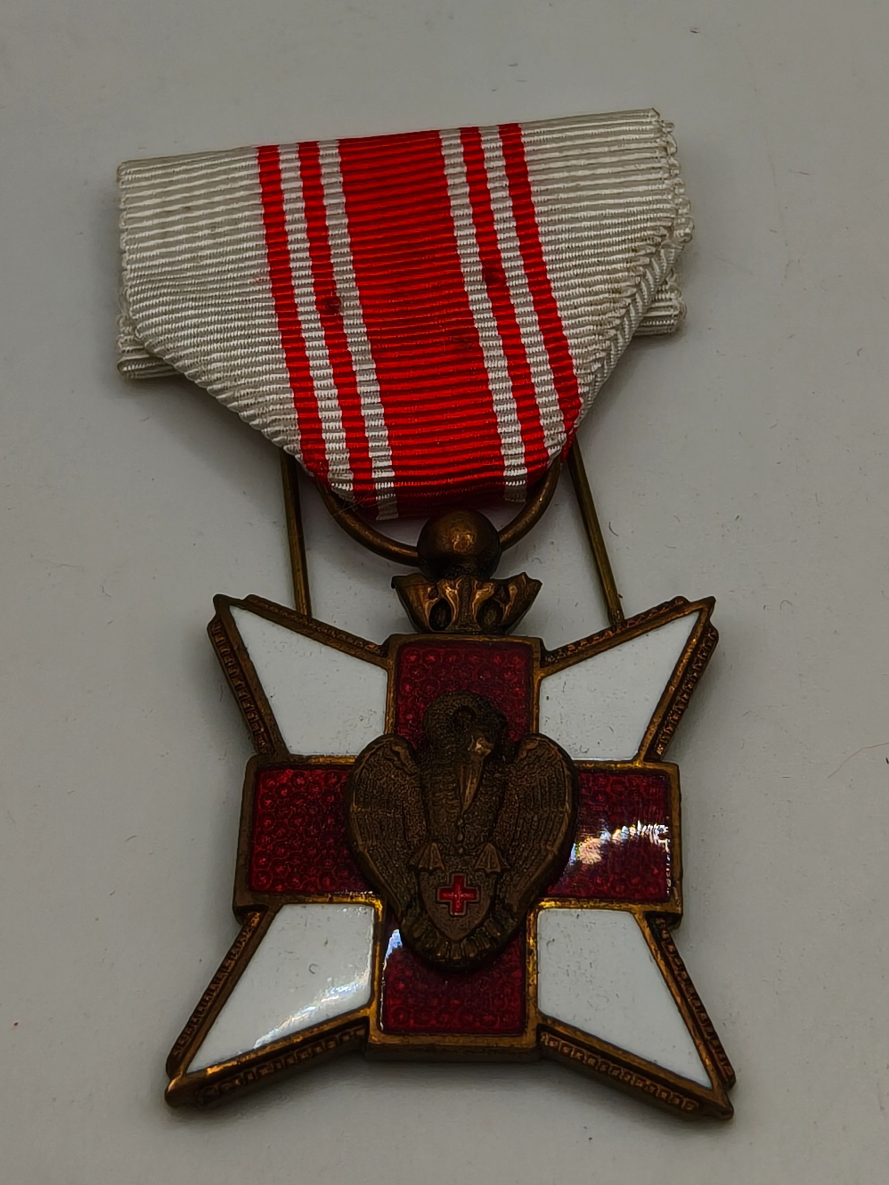 Medalla cruz roja. B��lgica