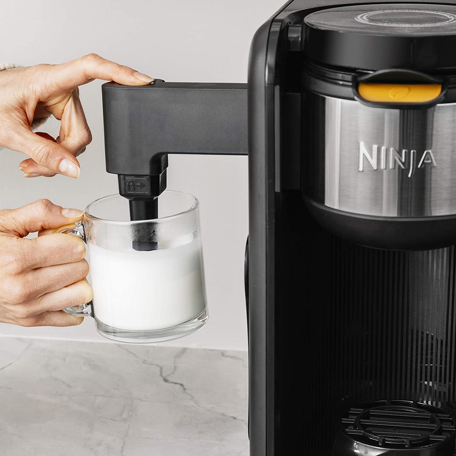 Ninja Hot & Cold Brewed System, Auto-iQ Tea and Coffee Maker With Glass Carafe