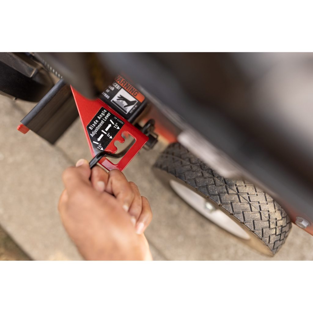 Troy-Bilt TBE550 Driveway Edger, 140cc Briggs & Stratton Engine, 9′�?Triple-Edge Blade, 3 Bevel Positions