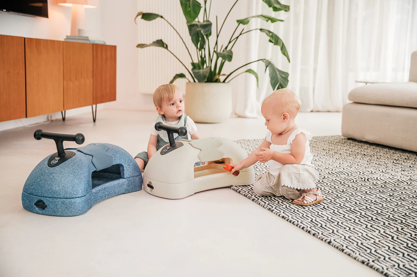 2025 Scoot and Ride My First baby walker 3-in-1 e scivolo in colore sabbia