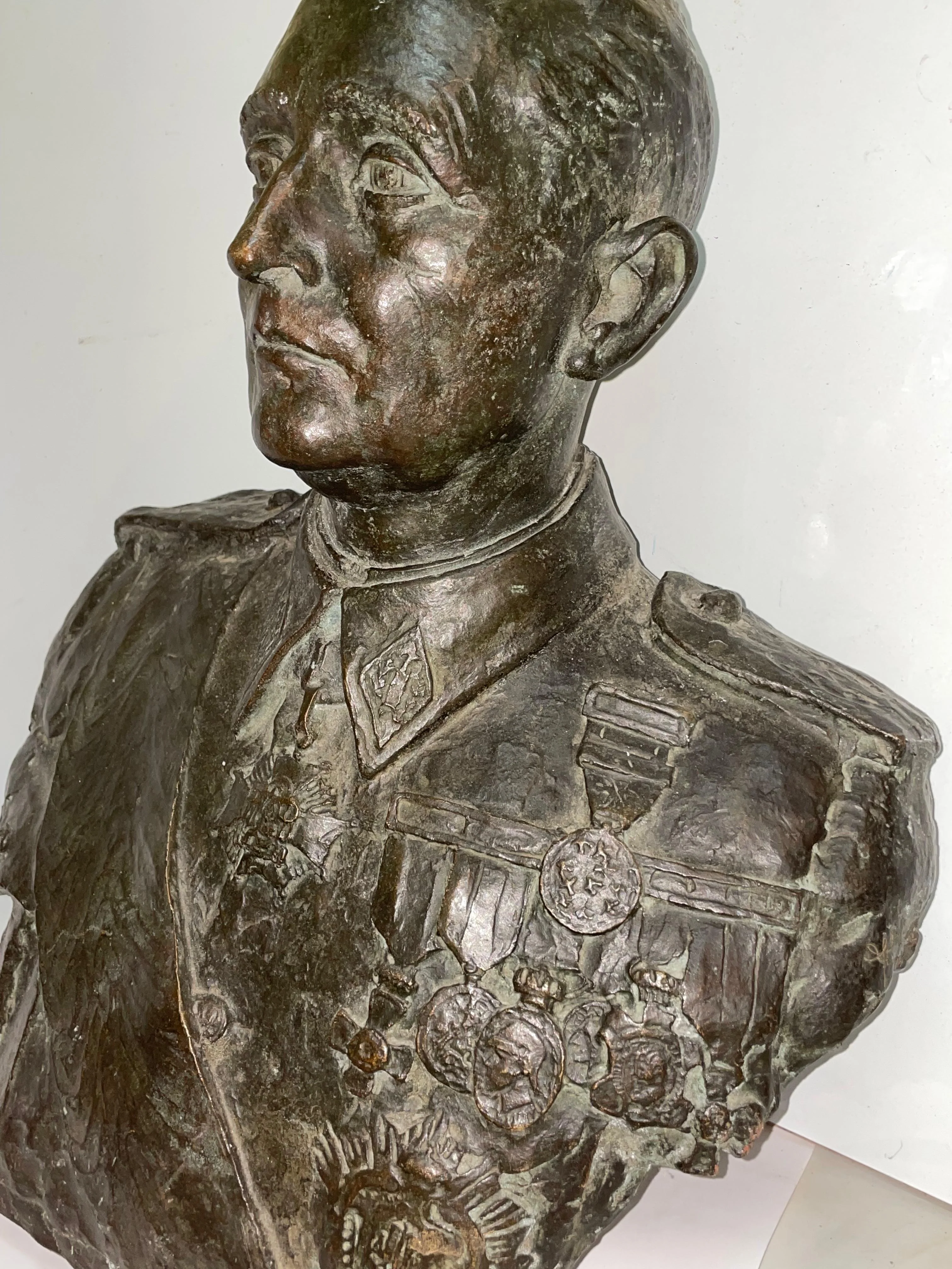 Busto Bronce De Vieja Guardia Falange.