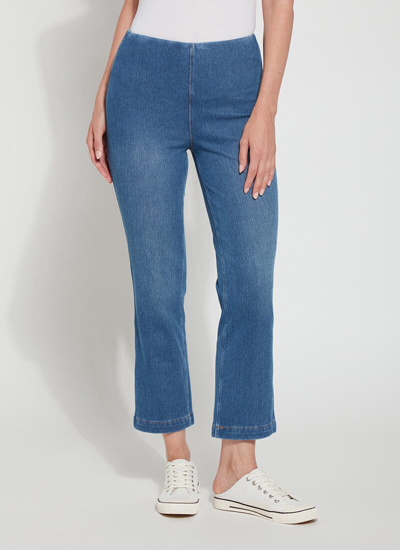 Ankle Baby Bootcut Jeans in Mid Wash by Lysse