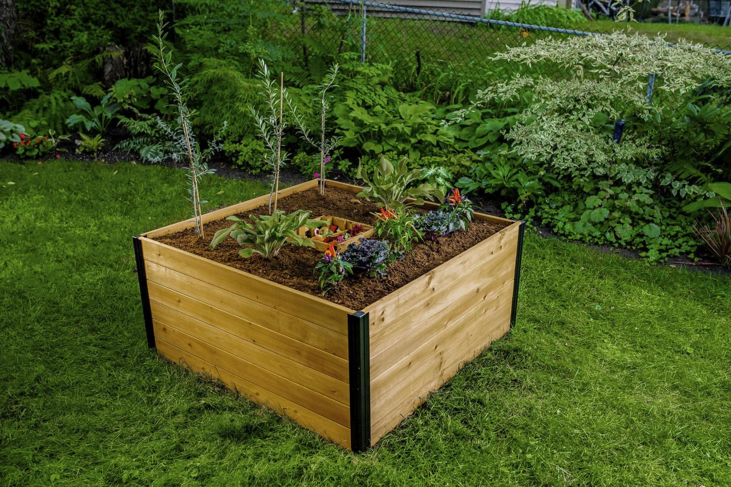 Vita Mezza Cedar Keyhole Composting Garden Bed, 4&rsquo;x4&rsquo;x22&prime;&prime;, Golden Brown, Eco Friendly, VT17701
