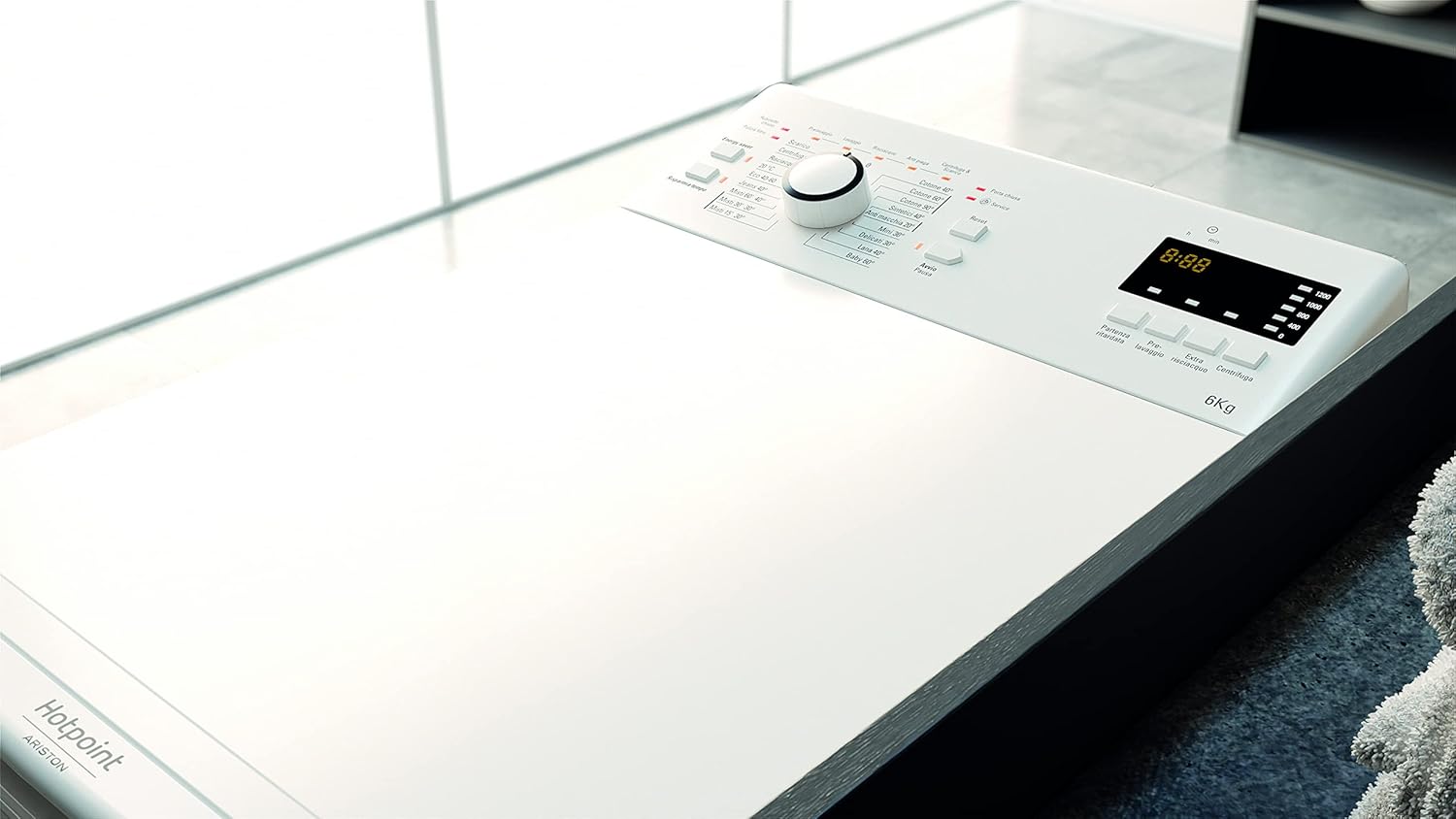 Hotpoint WMTF 624U IT – Lavatrice 6 Kg, Carica dall’Alto Slim, Libera Installazione, 1200 Giri/min, Classe C, Programma Antimacchia, 40 x 60 x 90 cm
