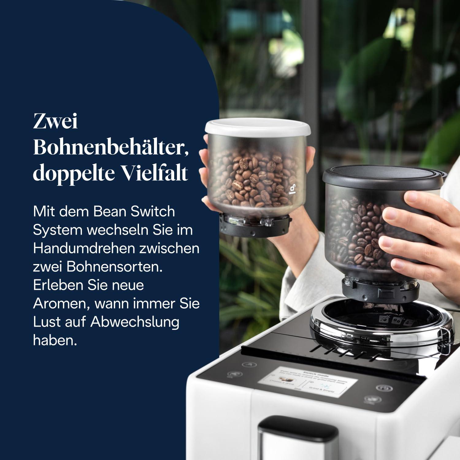 Kaffeevollautomat Rivelia 16 Getränke 1,4 l 3,5-Zoll-Touchdisplay austauschbare Bohnenbehälter LatteCrema Milchsystem Weiß