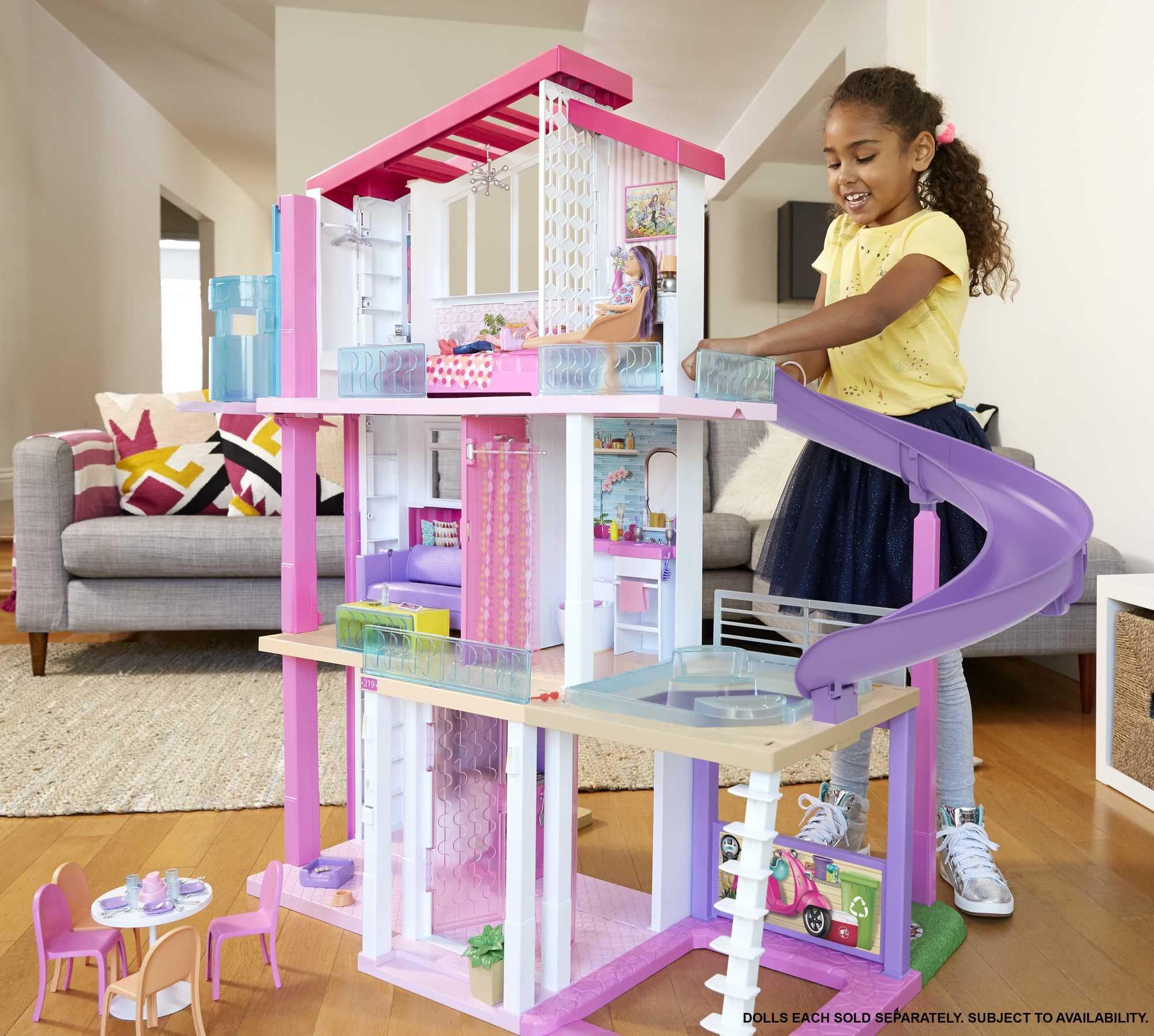 Barbie Puppenhaus Traumvilla möbliert 3 stöckig 8 Zimmer Pool Rutsche Aufzug 70 Accessoires ab 3 Jahre GNH53