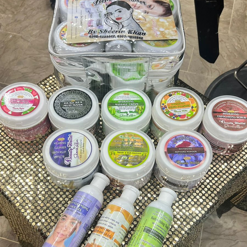 Beauty Wallet Urgent Whitening Facial