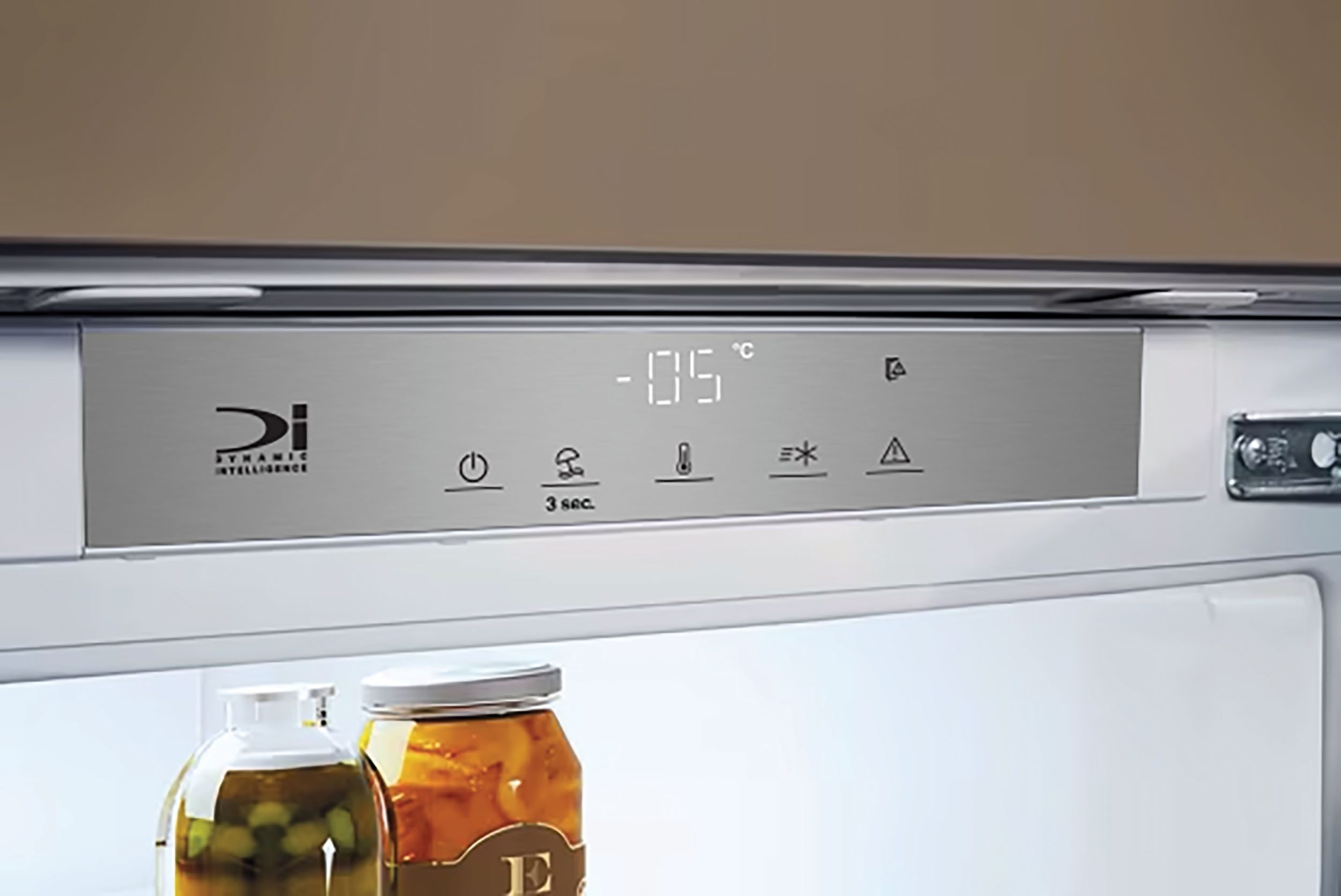 Einbaukühlschrank BKSI 12VF3D