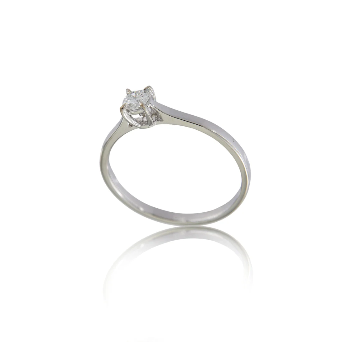 Solitario a griff in oro bianco 750/��� e brillante ct 0,20