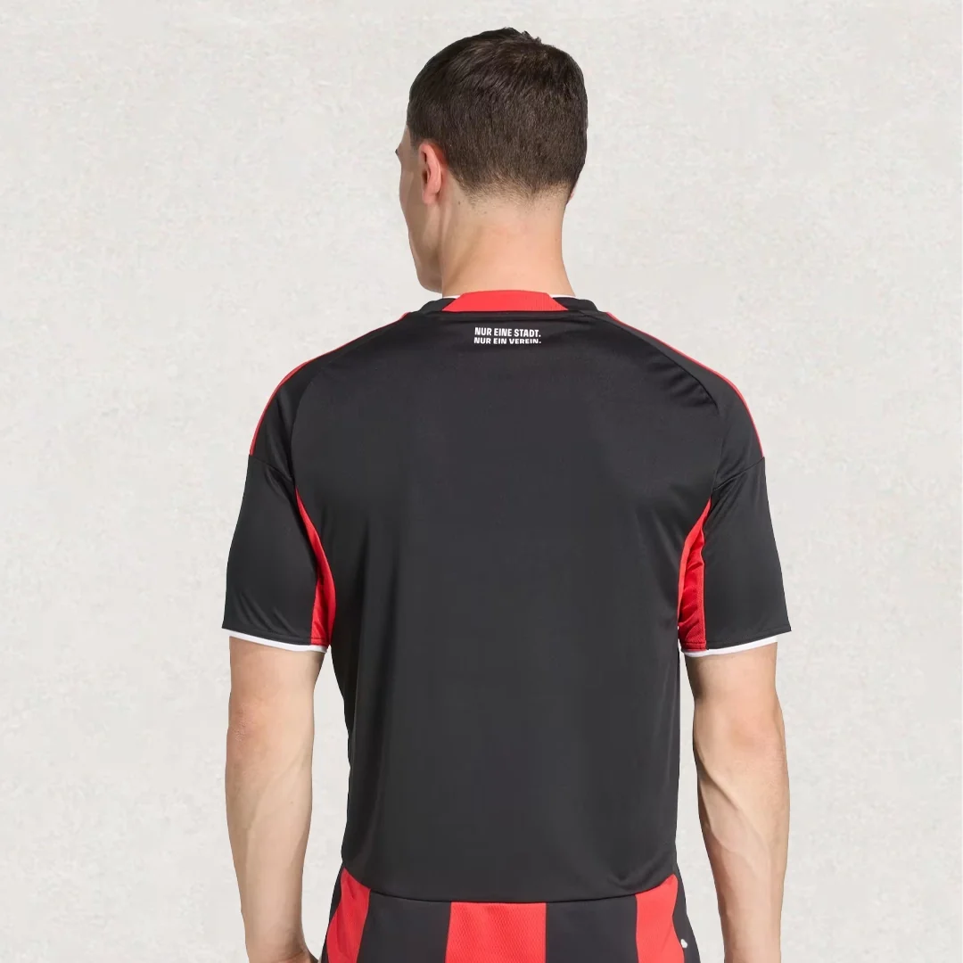 Eintracht Frankfurt Home 25/26 Jersey
