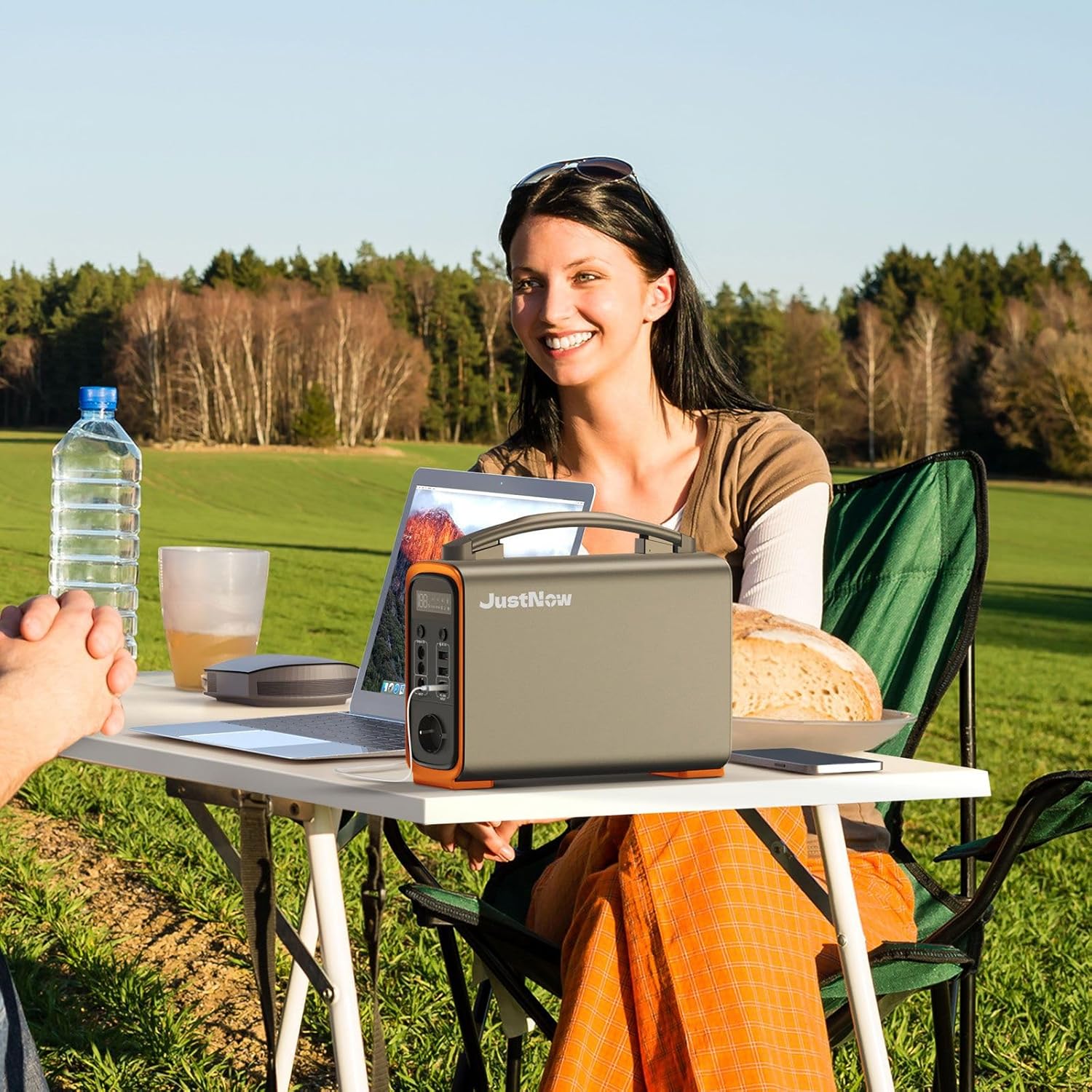 JustNow Stazione di Ricarica Portatile 240W/240Wh, Batteria LiFePo4 Mobile con Uscita AC/DC/USB/PD 60W, Generatore Solare per Campeggio, Outdoor, Camper (GT240)