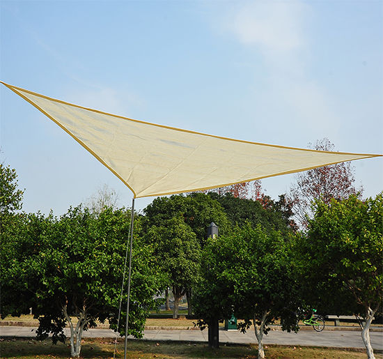 Outsunny® Sonnensegel Sonnendach (6x6x6 m) Dreiecke Cream HDPE - atmungsaktiv