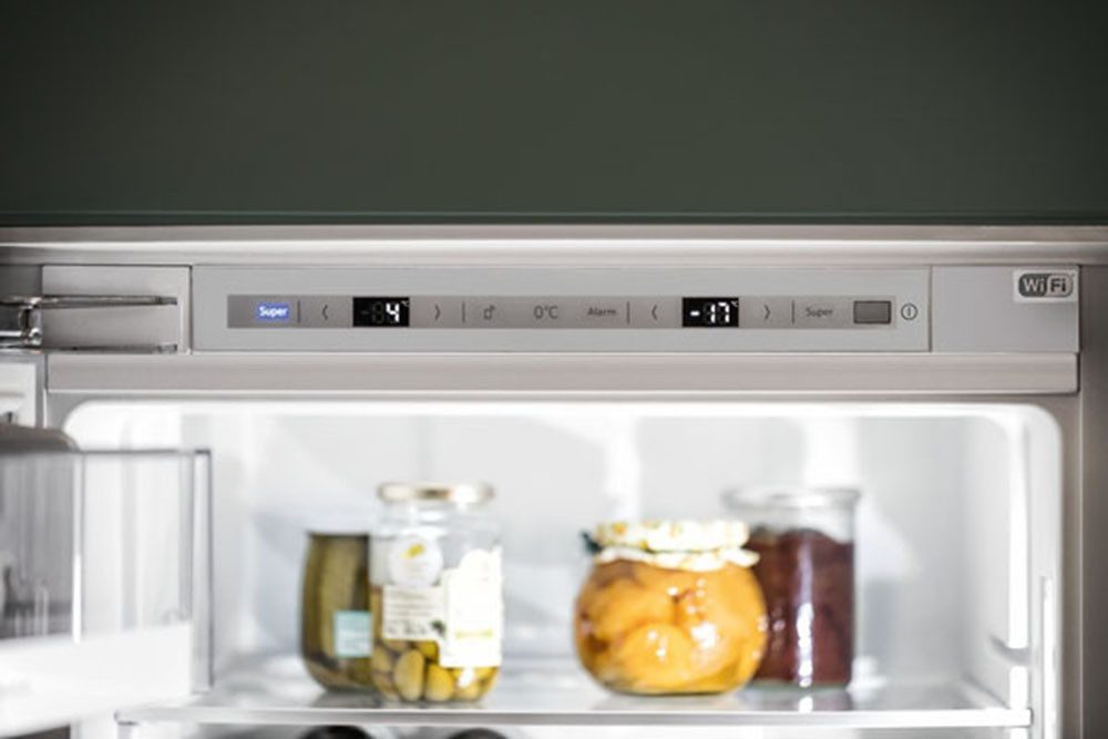 Einbaukühlgefrierkombination N 50 KB7962FE0