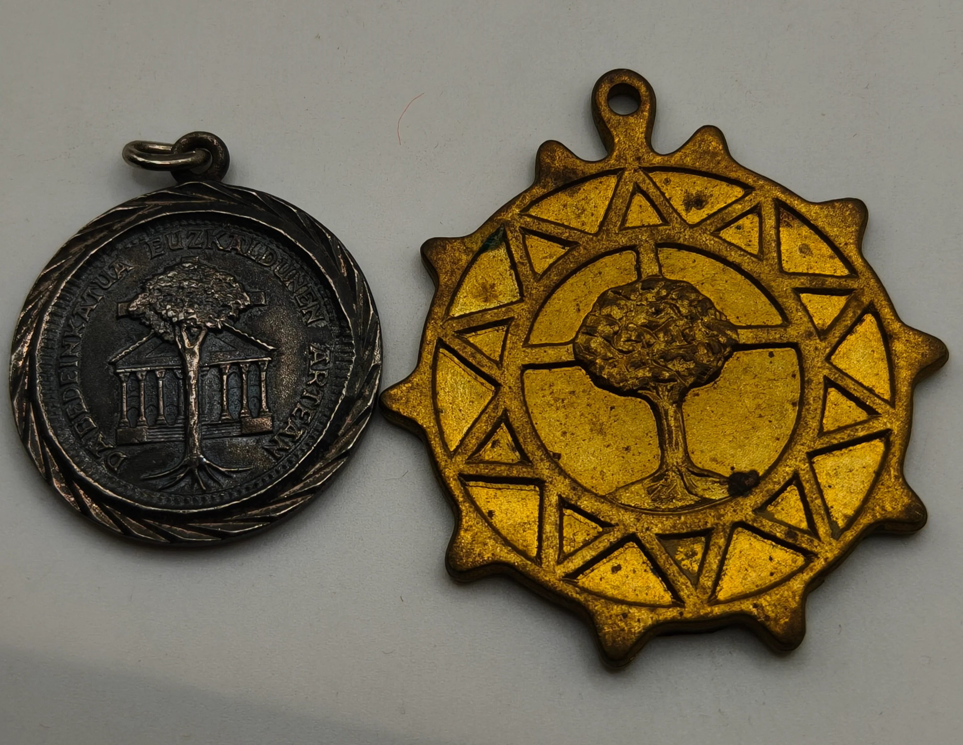 Lote medallas Guernica. II Rep��blica