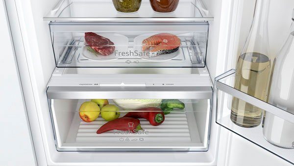Einbaukühlgefrierkombination N 50 KI7862FE0