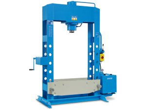 Pressa elettroidraulica OMCN 163 3kW ad una velocit��, portata 70 ton