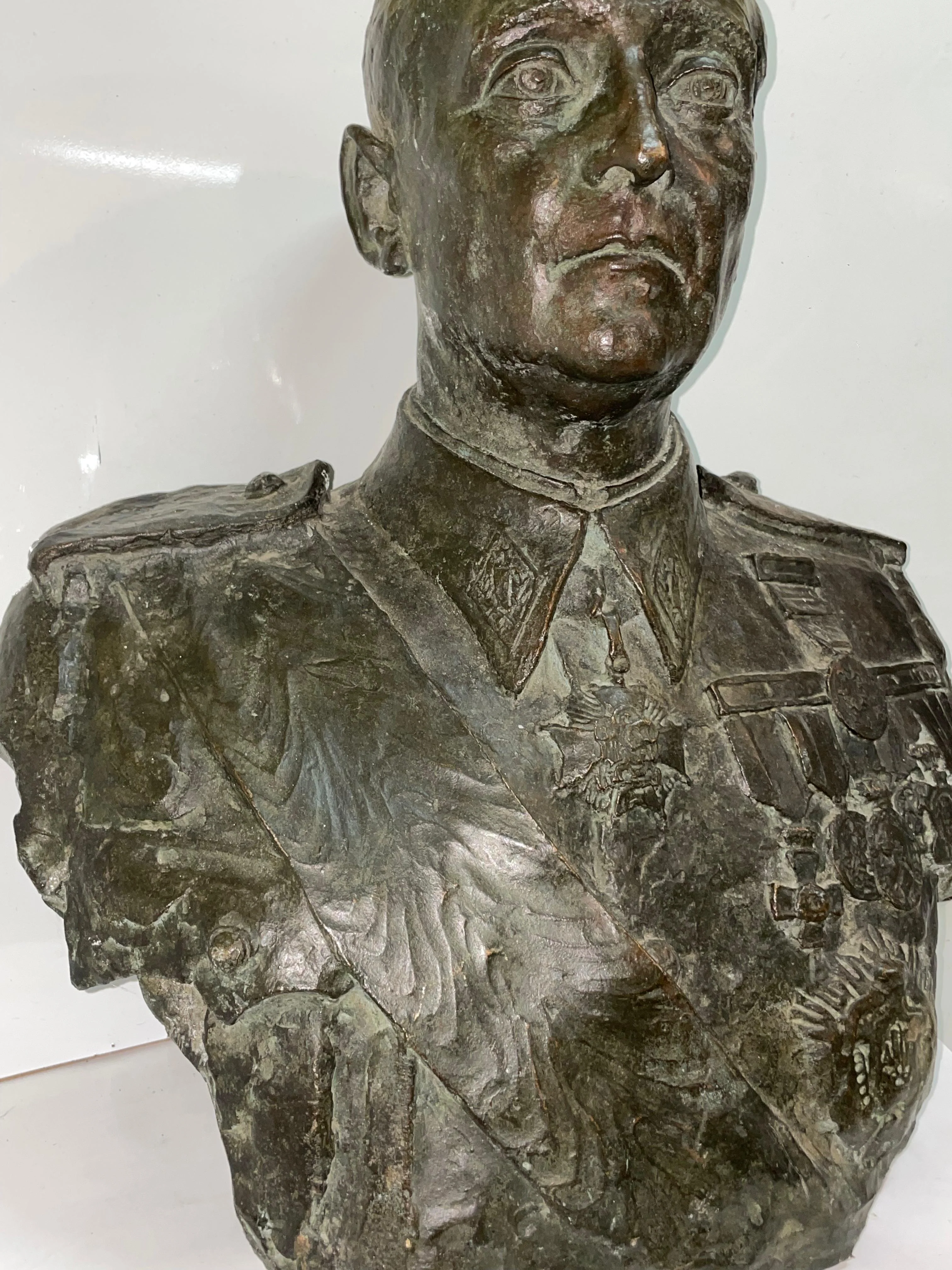 Busto Bronce De Vieja Guardia Falange.