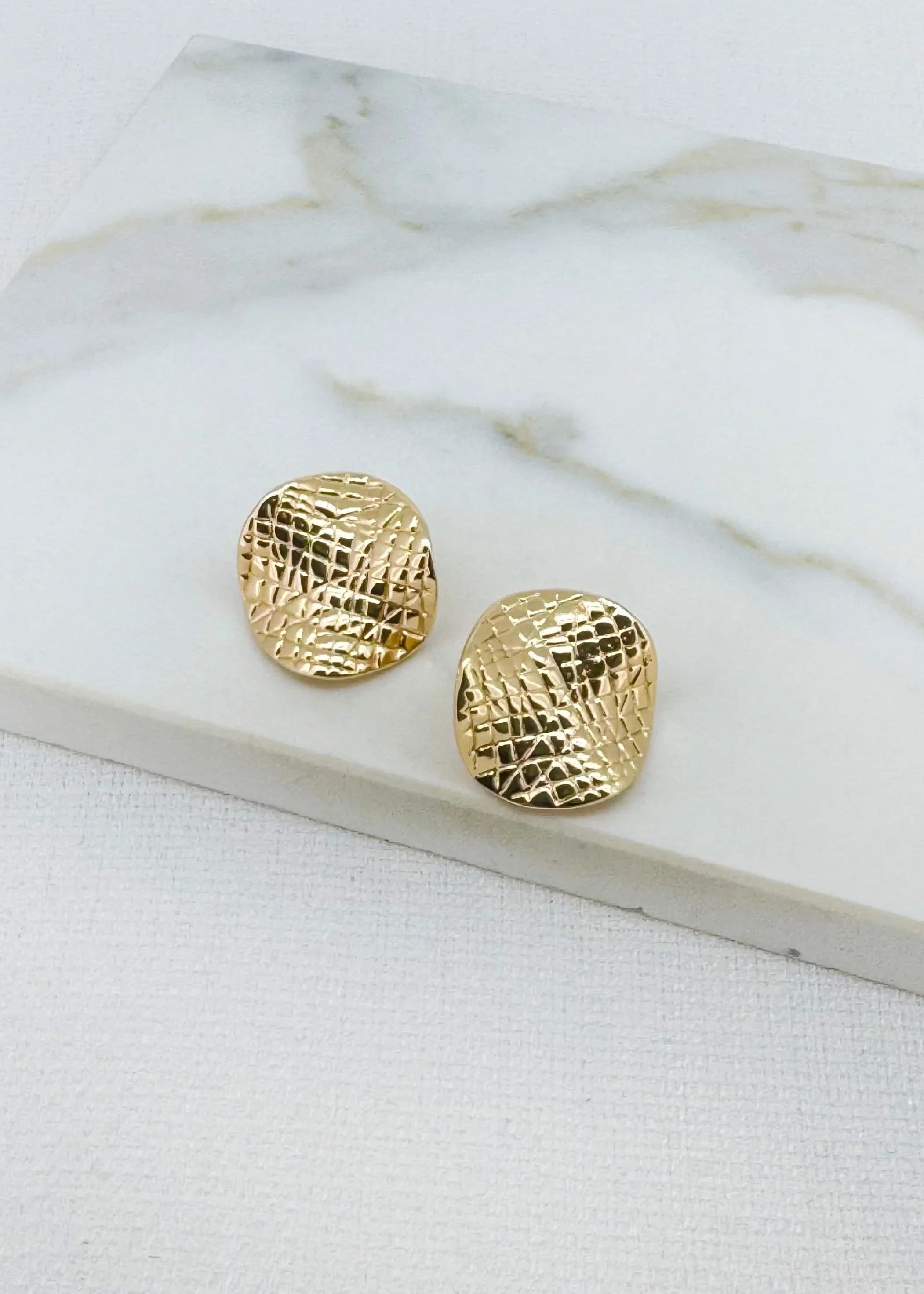 Envy Gold Round Wavy Earrings