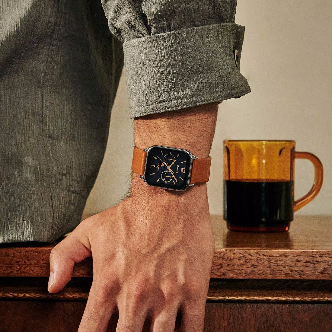 Orologio Casio MTP-M305L-1AVER rettangolare fasi di luna nero pelle