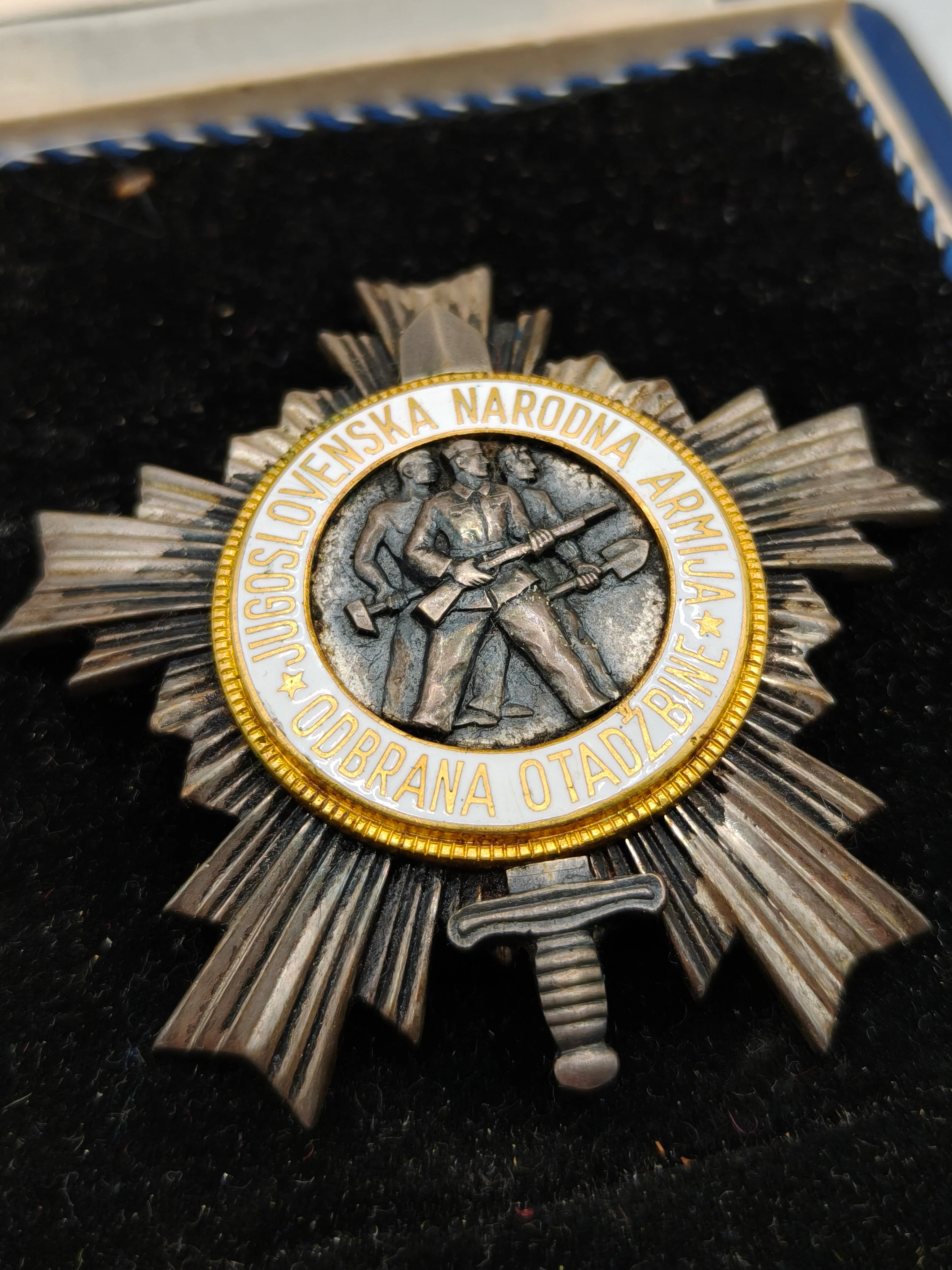 Medalla Orden del Ej��rcito Popular Yugoslavia