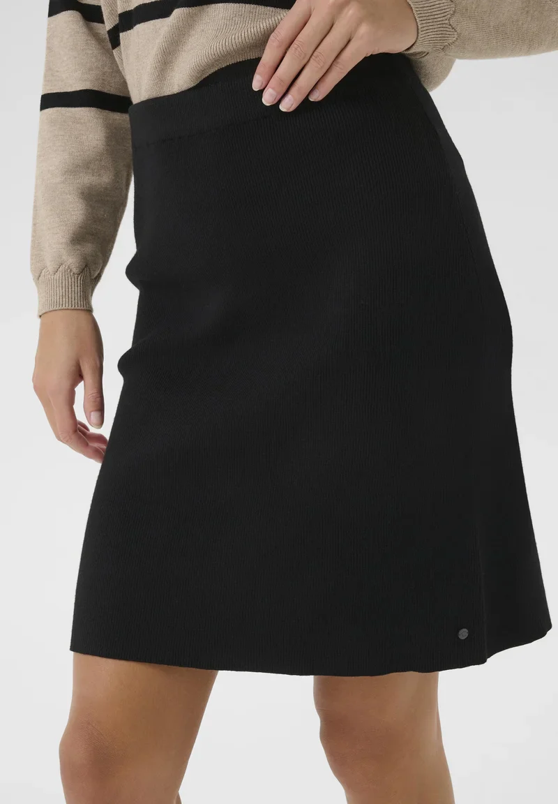 Cream Dela Knit Skirt