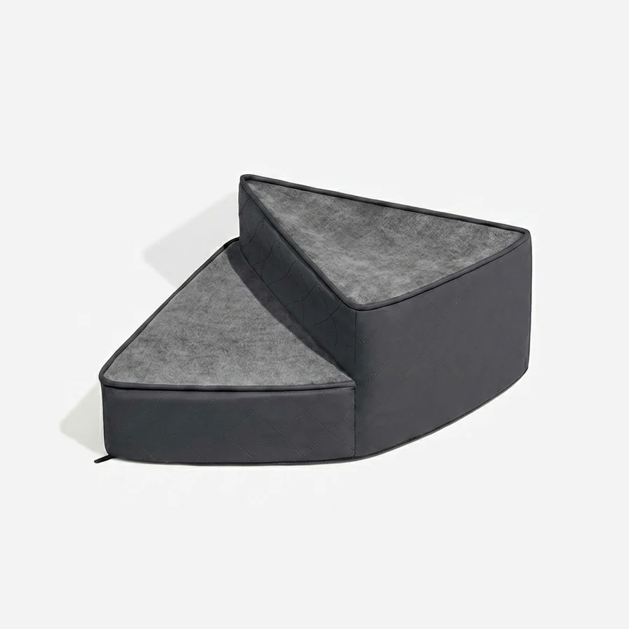 Spiral Dog Stairs �C Water-Repellent Faux Leather & Joint-Friendly Sponge