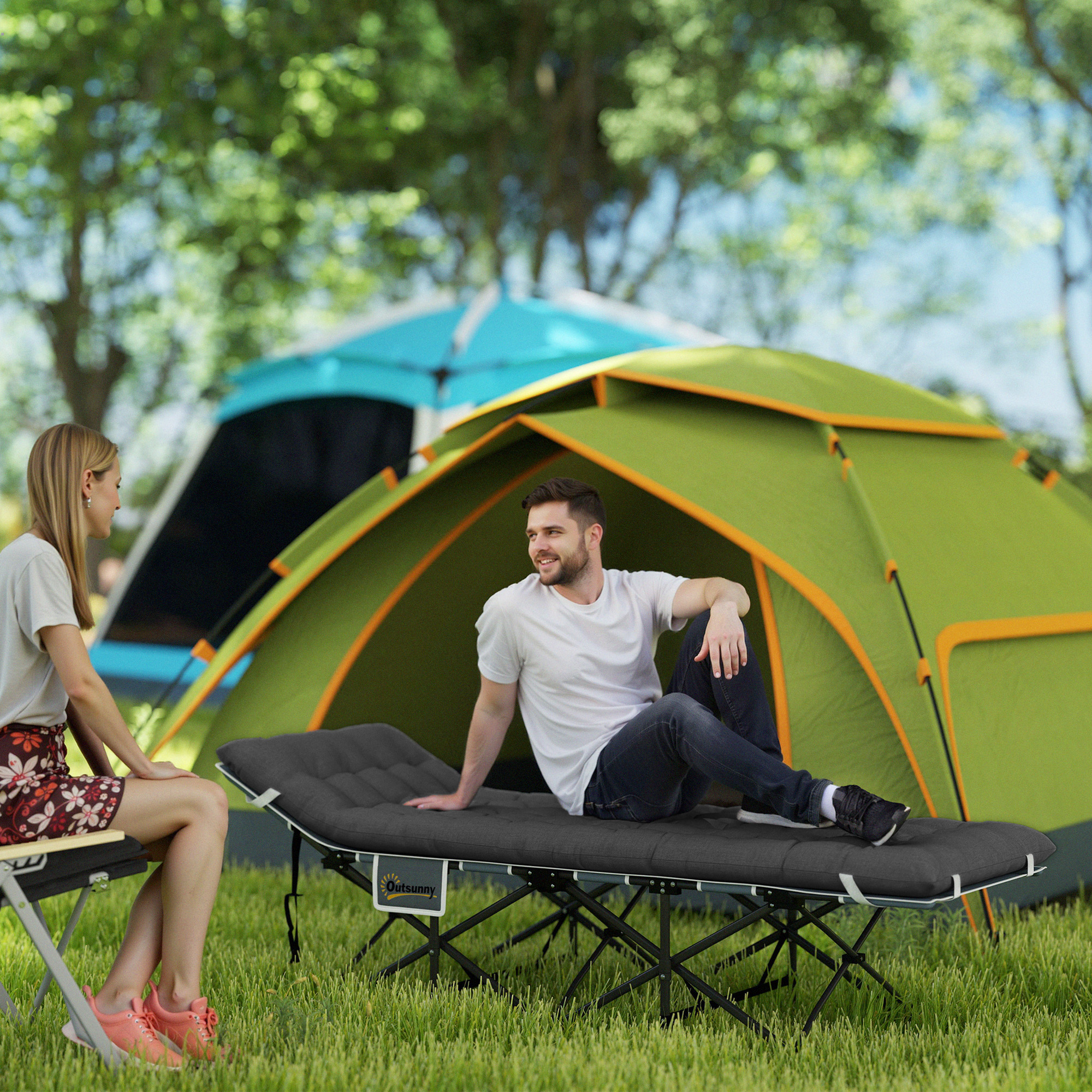Outsunny Faltbares Campingbett mit robuster und tragbarer Matratze, Transporttasche und rutschfesten Füßen, Schwarz