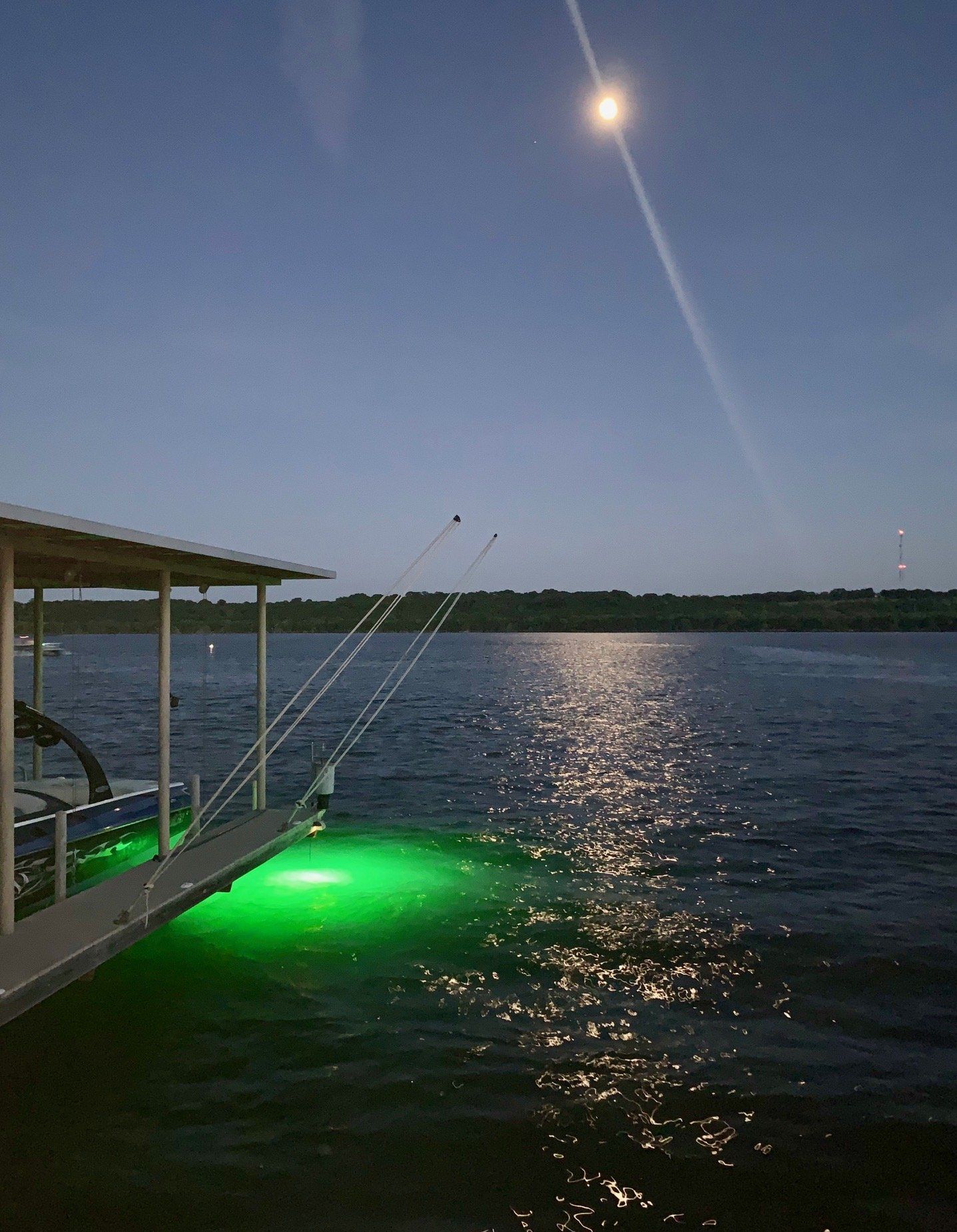 Green Blob Underwater Dock Fishing Light 15000 Lumen + Fish 'N A Barrel Artificial Fish Habitat Kit