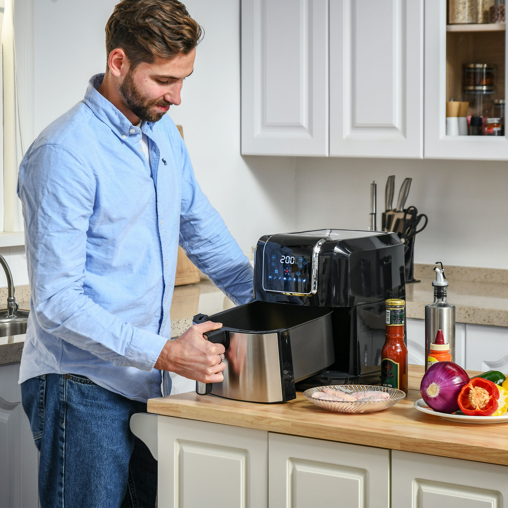 HOMCOM Heißluftfritteuse 6,5 L 1700W mit 8 Menüs LED-Display Antihaftbeschichteter Korb für gesundes ölfreies fettarmes Kochen Schwarz 36,5 x 29 x 33,8 cm
