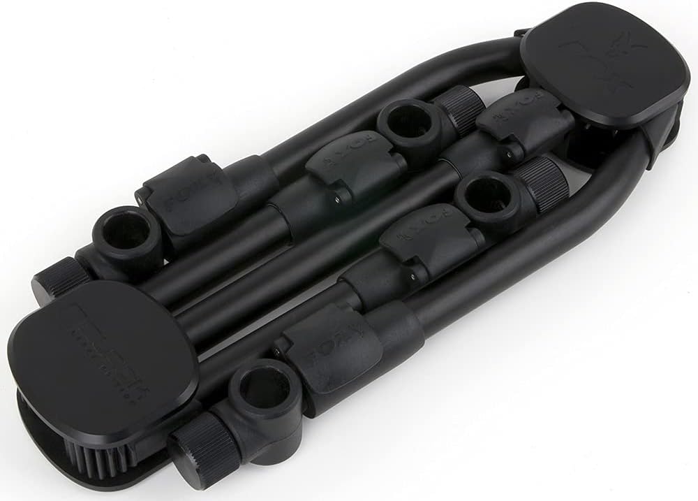 FOX Black Label Complete Pod 3-Rod Kit - Rod Pod zum Karpfenangeln, Rutenablage zum Angeln auf Karpfen & Raubfische, Rutenhalter